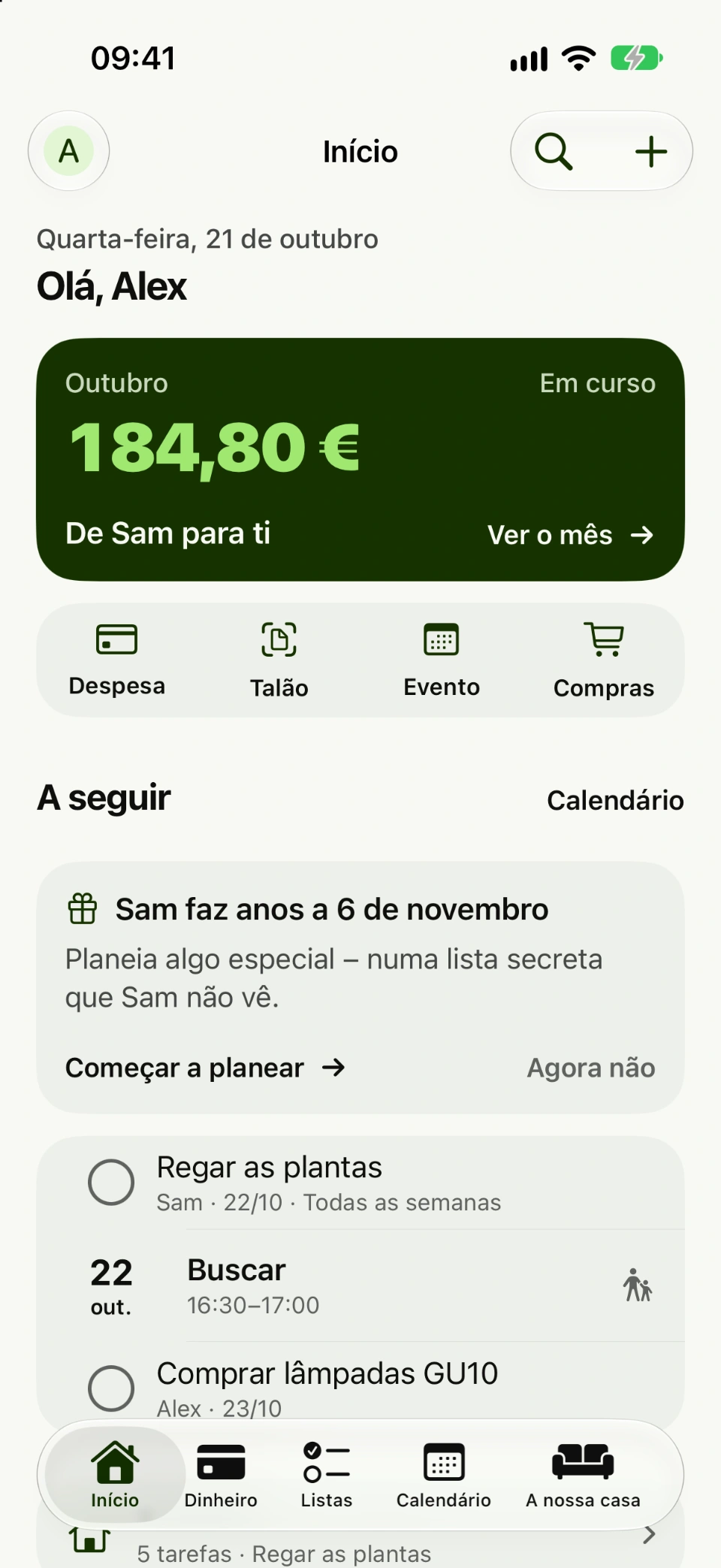 O ecrã inicial do Sambo: o mês num relance, a lista de compras e o que vem a seguir